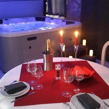 Aux Reves Des Mees Villa Les Mées Екстериор снимка